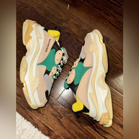 Balenciaga Triple S Sneaker Beige Green Yellow Size 9 US - Picture 3 of 7